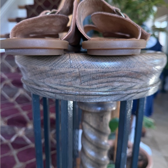 BORN ladies, flat, leather sandals, Belco Velcro fasten straps with gold 8 - Picture 10 of 12